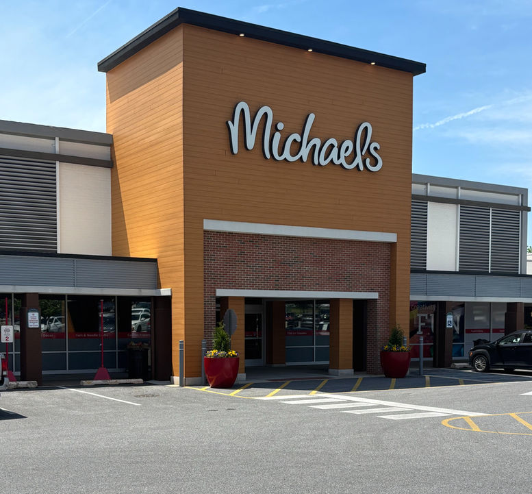 Michaels arts and crafts retail store illuminated channel letters sign